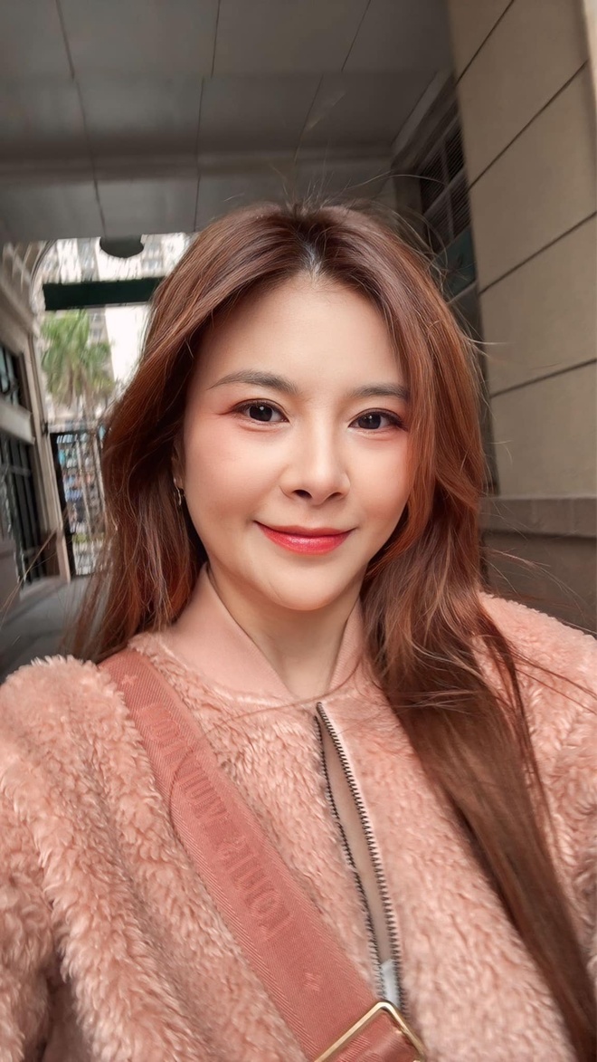 1 sao Việt chia sẻ đàn ông "bỏ chạy" vì tôi quá thông minh - Học vấn thế nào mà tự tin đến thế? - Ảnh 1. 1 sao Việt chia sẻ đàn ông "bỏ chạy" vì tôi quá thông minh - Học vấn thế nào mà tự tin đến thế? - Ảnh 1.