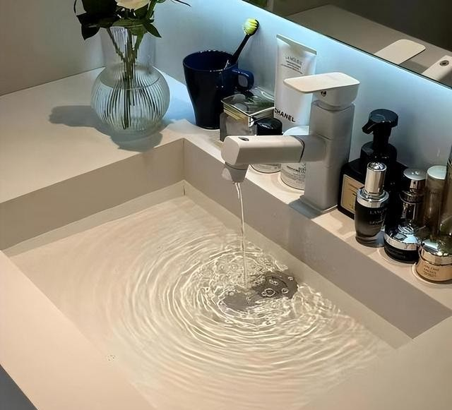 Mua căn hộ 66m² để sống một mình sau nghỉ hưu: Người phụ nữ 58 tuổi biến mỗi ngày thành một giấc mơ bình yên- Ảnh 8. Mua căn hộ 66m² để sống một mình sau nghỉ hưu: Người phụ nữ 58 tuổi biến mỗi ngày thành một giấc mơ bình yên- Ảnh 8.