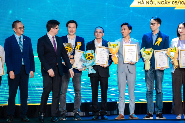 Bizfly Cloud lọt Top 10 Doanh nghiệp Cung cấp Hạ tầng số tại Vietnam Top 10 Tech & Map - Ảnh 1. Bizfly Cloud lọt Top 10 Doanh nghiệp Cung cấp Hạ tầng số tại Vietnam Top 10 Tech & Map - Ảnh 1.