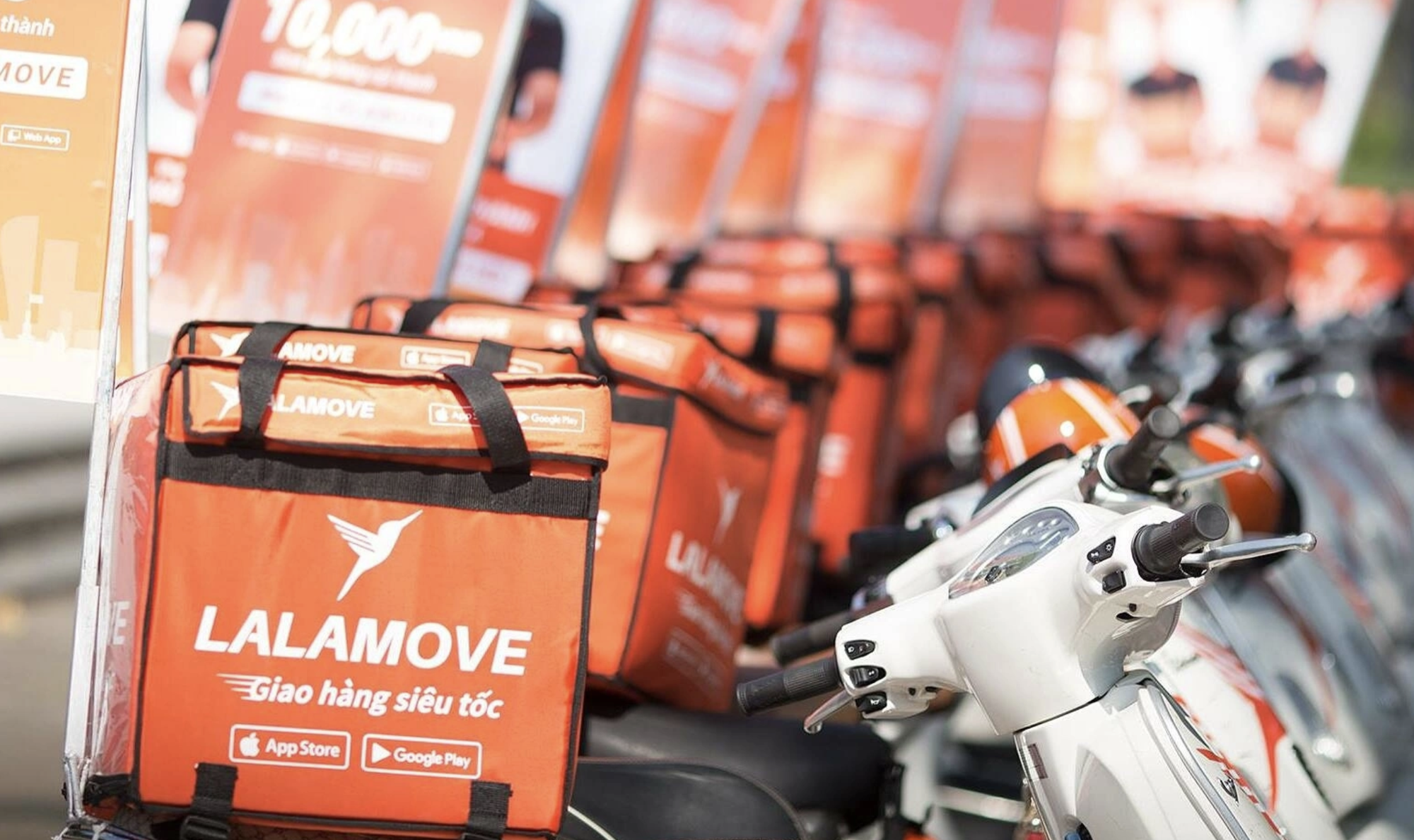 Lalamove mở dịch vụ gọi xe chở khách tại Hà Nội, phá thế "tam mã" của Grab, Xanh SM, Be - Ảnh 1.