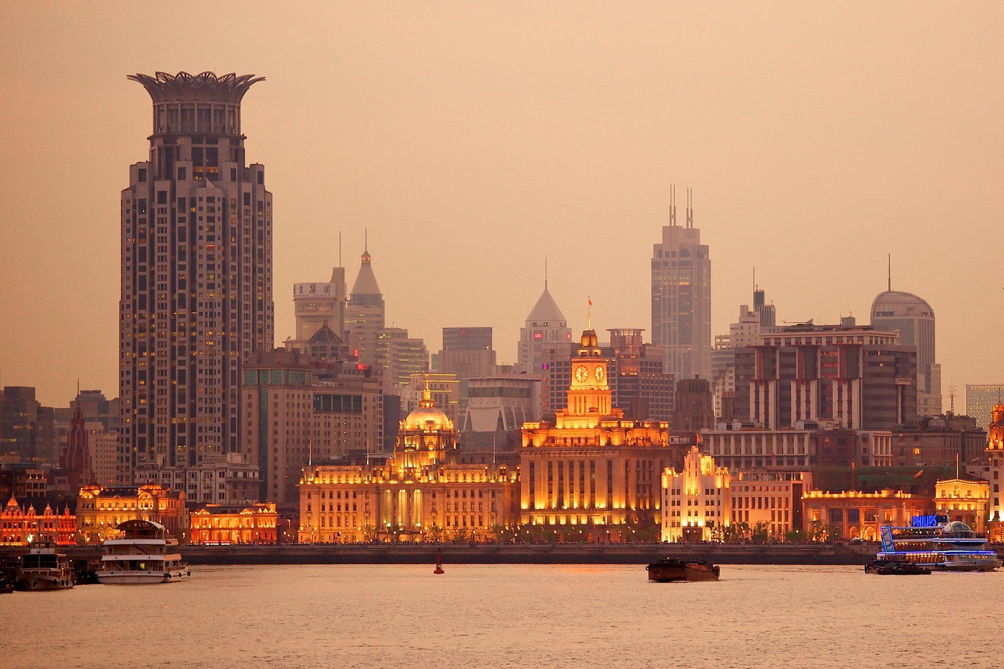 Cảnh tượng mưa ngập ở Thượng Hải khiến nhiều người giật mình, nhận xét: "Thật sự không tin nổi" - Ảnh 11. Cảnh tượng mưa ngập ở Thượng Hải khiến nhiều người giật mình, nhận xét: "Thật sự không tin nổi" - Ảnh 11.