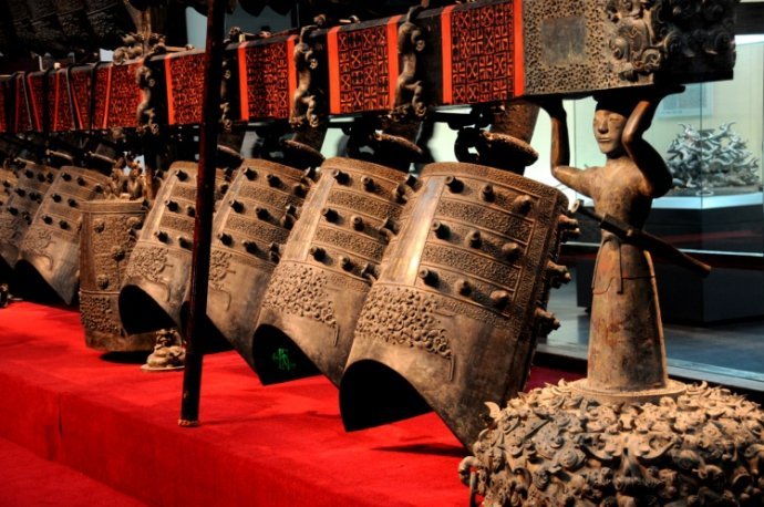 Đào thuỷ mộ 2.500 tuổi, phát hiện hài cốt 21 mỹ nhân vây quanh quan tài 7 tấn và kho báu nguyên vẹn không thể sao chép Đào thuỷ mộ 2.500 tuổi, phát hiện hài cốt 21 mỹ nhân vây quanh quan tài 7 tấn và kho báu nguyên vẹn không thể sao chép