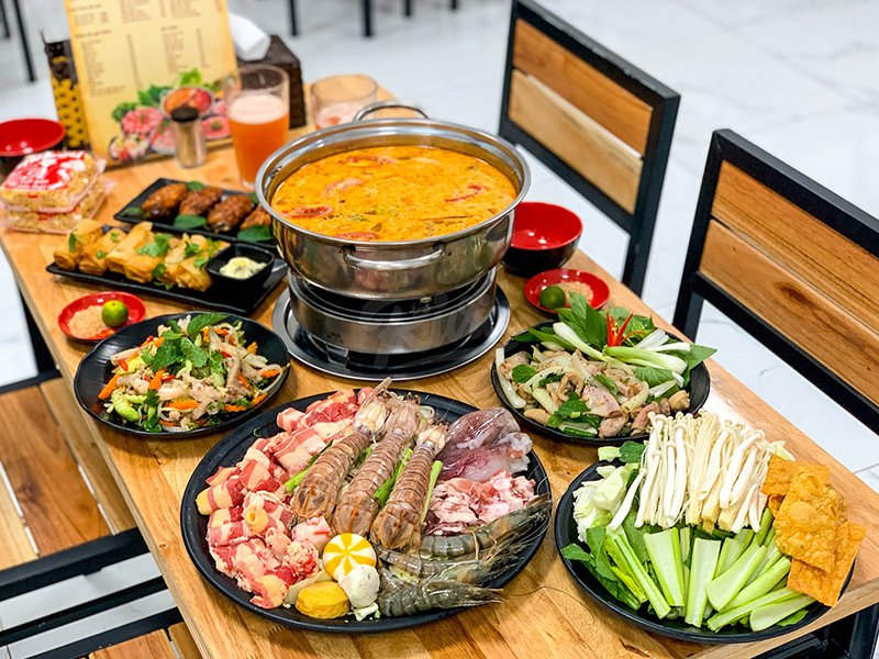 Món bán đầy vỉa hè Việt lên đài Hàn Quốc, một suất 3-4 người ăn, du khách nhận xét: "Đúng là tuyệt tác!" - Ảnh 3. Món bán đầy vỉa hè Việt lên đài Hàn Quốc, một suất 3-4 người ăn, du khách nhận xét: "Đúng là tuyệt tác!" - Ảnh 3.