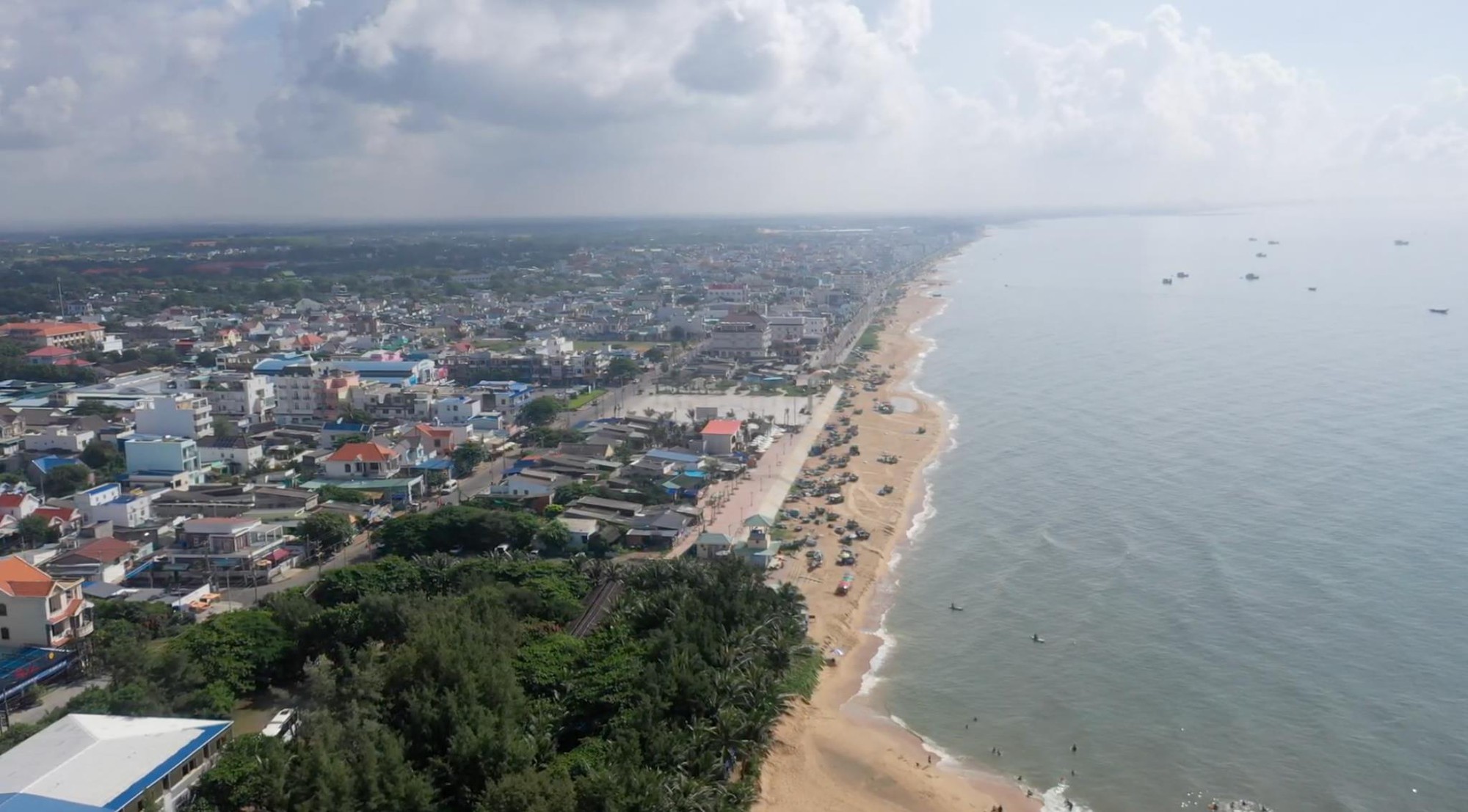 Đất Đỏ: Điểm đến an toàn của dòng tiền giữa biến động kinh tế - Ảnh 1. Đất Đỏ: Điểm đến an toàn của dòng tiền giữa biến động kinh tế - Ảnh 1.