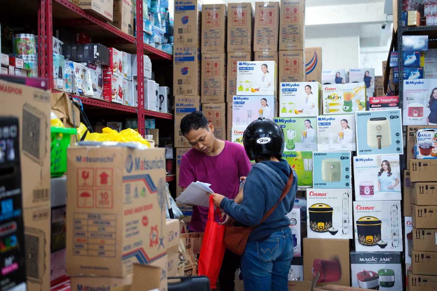 Từ hộ kinh doanh đến doanh nghiệp: đón cơ hội tăng trưởng dài hạn - Ảnh 1. Từ hộ kinh doanh đến doanh nghiệp: đón cơ hội tăng trưởng dài hạn - Ảnh 1.