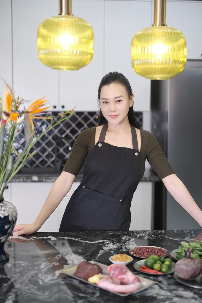 Chỉ mất 2 tháng để Phương Oanh khiến chị em rần rần "xin vía"- Ảnh 3.