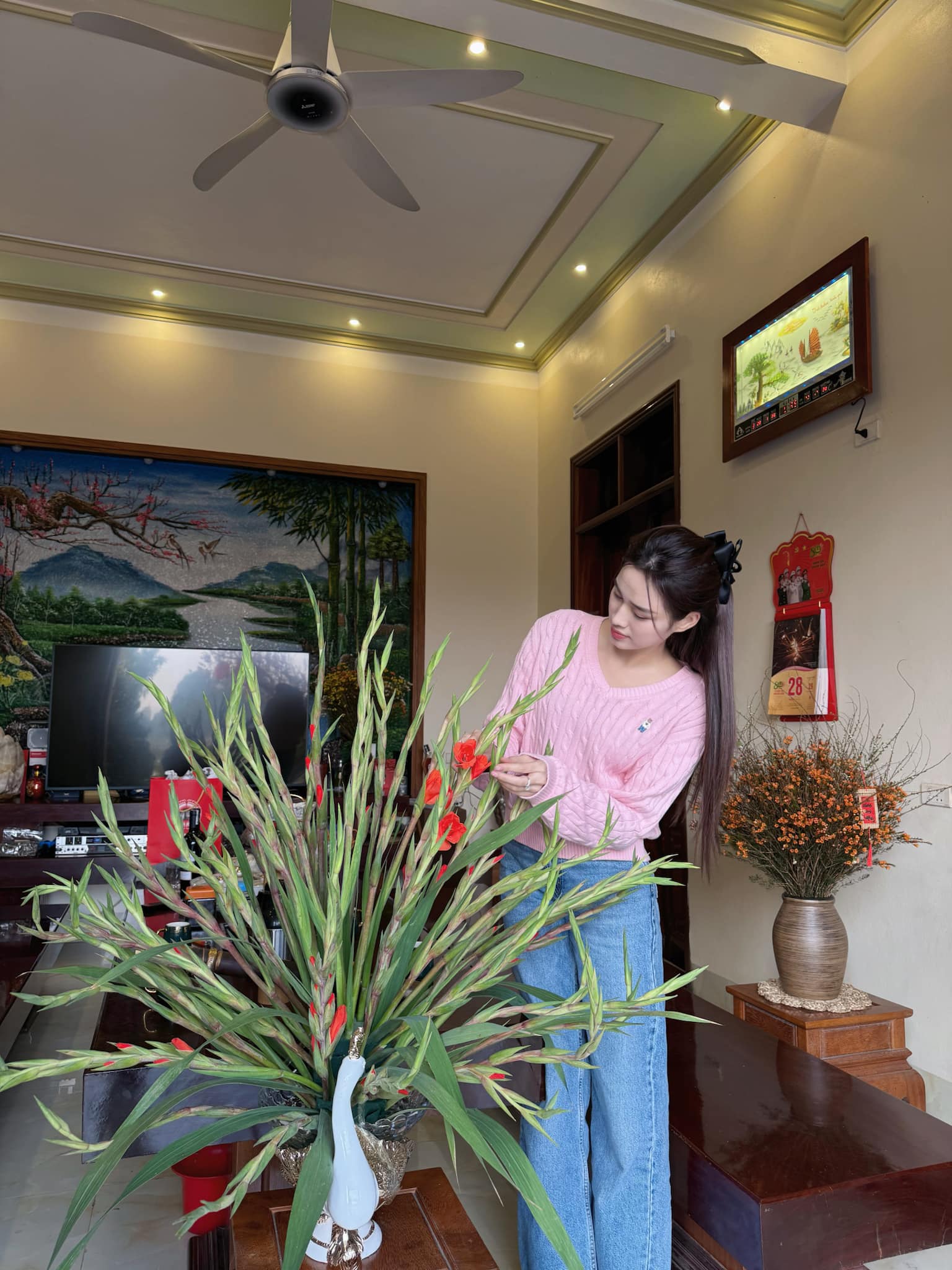 Đám cưới Hoa hậu Đỗ Hà và thiếu gia xây dựng: Nhà gái đã dựng rạp, có 1 điểm lạ chưa từng thấy!- Ảnh 4. Đám cưới Hoa hậu Đỗ Hà và thiếu gia xây dựng: Nhà gái đã dựng rạp, có 1 điểm lạ chưa từng thấy!- Ảnh 4.