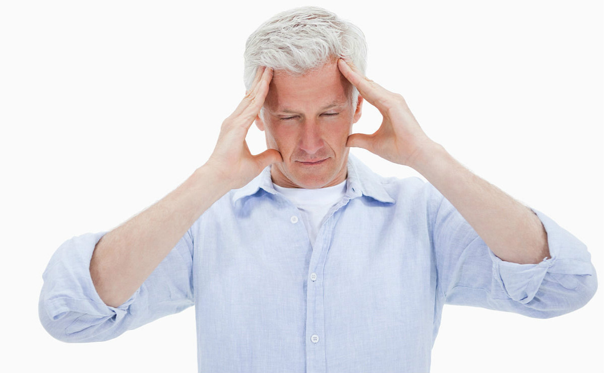 Mỗi ngày đều vỗ nhẹ vào đầu để "khai thông mạch máu", người đàn ông đi khám, nhận kết quả không ngờ - Ảnh 2. Mỗi ngày đều vỗ nhẹ vào đầu để "khai thông mạch máu", người đàn ông đi khám, nhận kết quả không ngờ - Ảnh 2.