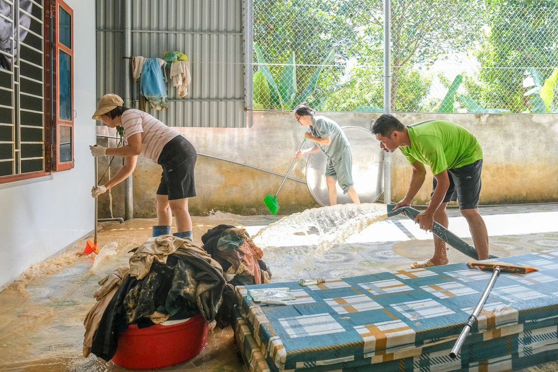 Bắc Ninh khẩn trương hồi sinh đời sống người dân và kinh tế vùng lũ - Ảnh 4.