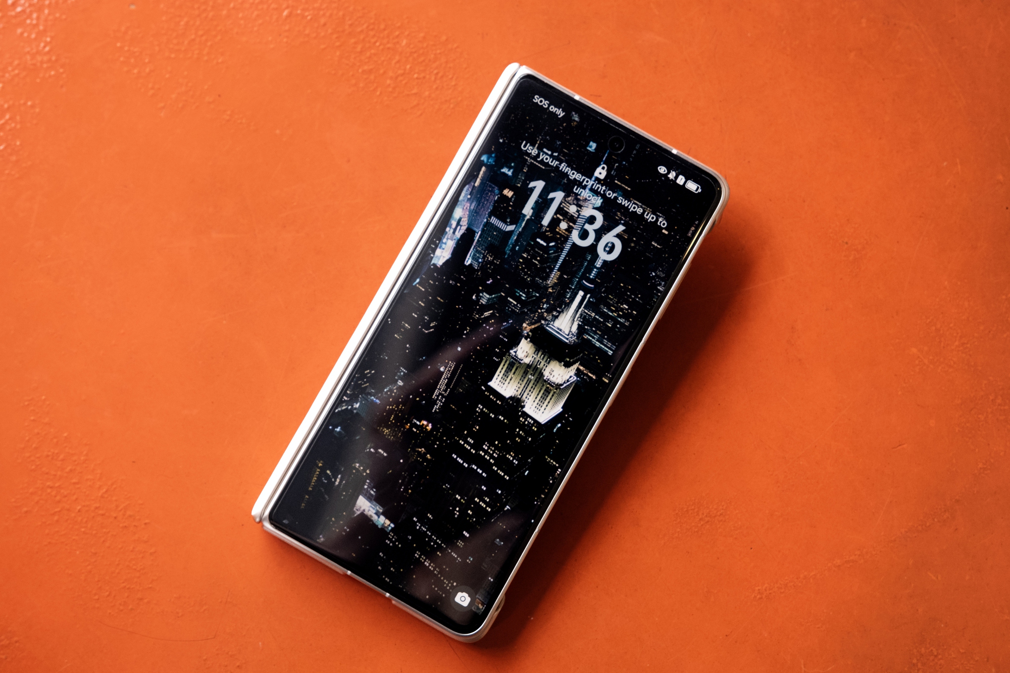 So kè ba gã khổng lồ gập 2025: Samsung nâng chuẩn trải nghiệm, Oppo chọn tốc độ, Honor tung đòn AI an ninh số- Ảnh 3. So kè ba gã khổng lồ gập 2025: Samsung nâng chuẩn trải nghiệm, Oppo chọn tốc độ, Honor tung đòn AI an ninh số- Ảnh 3.