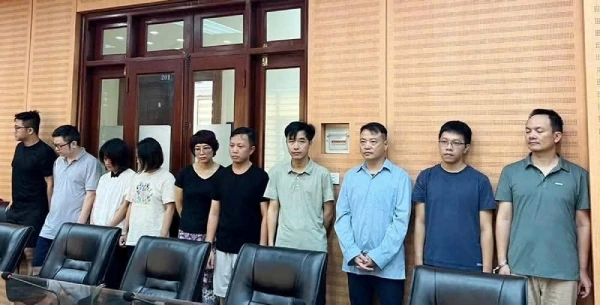 Chân dung Nguyễn Hữu Tuất - Doanh nhân có tiếng bị bắt cùng Shark Bình- Ảnh 1. Chân dung Nguyễn Hữu Tuất - Doanh nhân có tiếng bị bắt cùng Shark Bình- Ảnh 1.