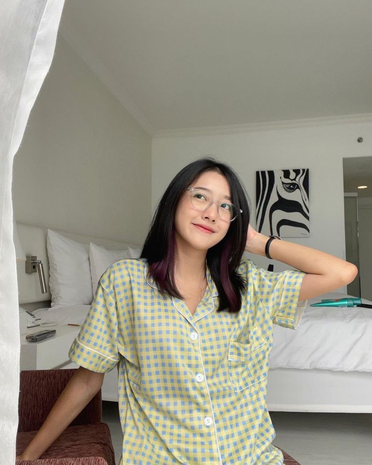 Bức ảnh trị giá gần 4 cây vàng của cô gái ở TP.HCM- Ảnh 3. Bức ảnh trị giá gần 4 cây vàng của cô gái ở TP.HCM- Ảnh 3.