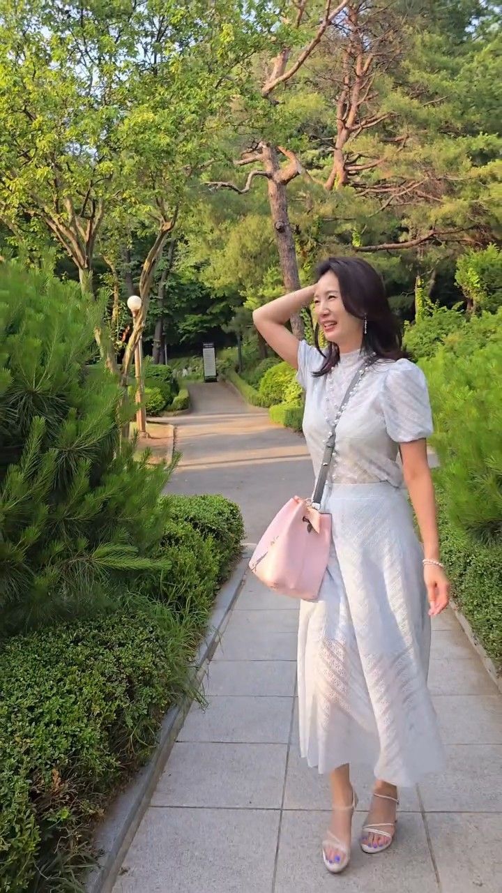 Mẹ U50 chia sẻ: Mảnh đất mua năm 2019 tăng giá gấp đôi, nhưng vẫn chưa bán vì sợ mất thứ quan trọng hơn tiền- Ảnh 2. Mẹ U50 chia sẻ: Mảnh đất mua năm 2019 tăng giá gấp đôi, nhưng vẫn chưa bán vì sợ mất thứ quan trọng hơn tiền- Ảnh 2.