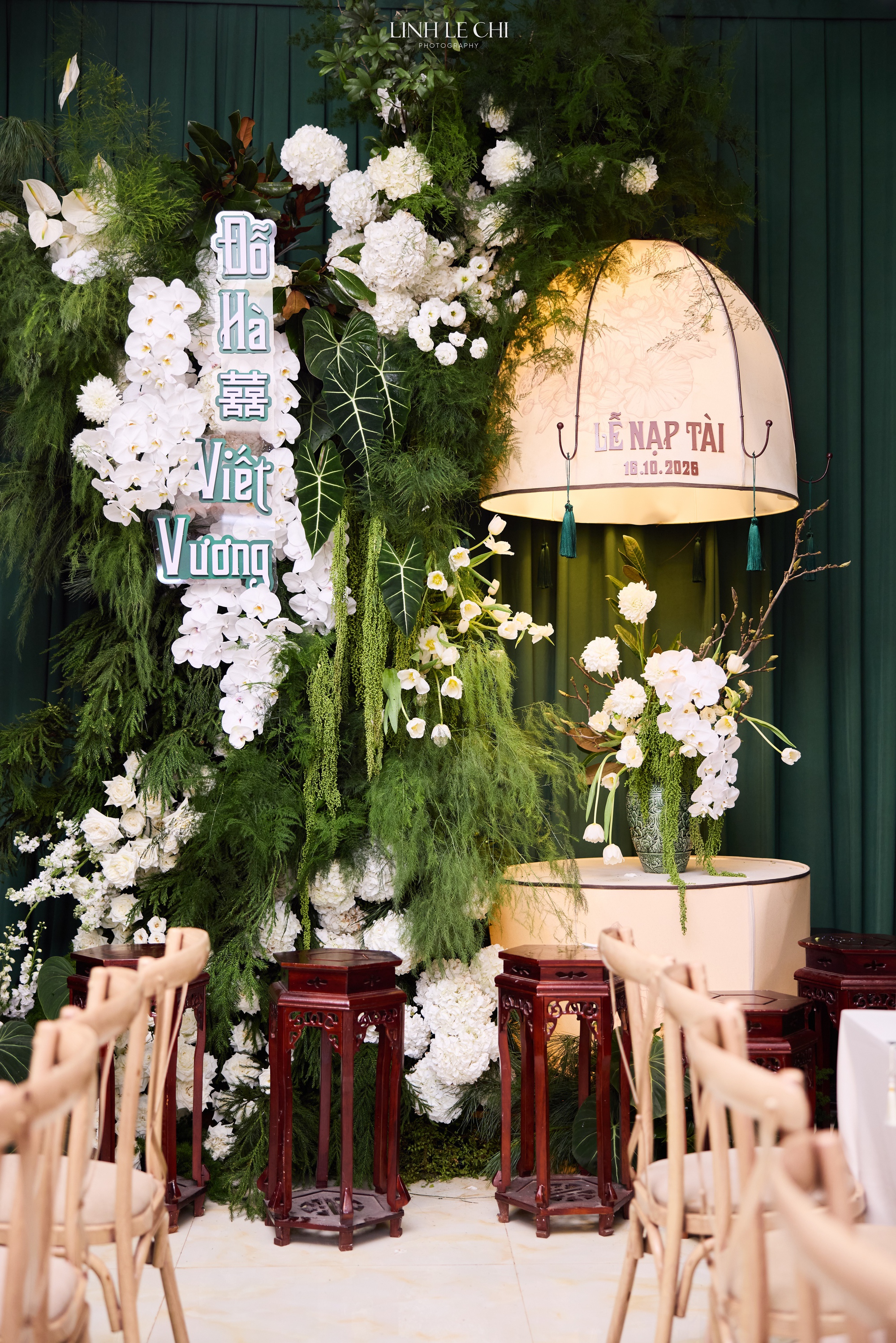 HH Đỗ Hà ăn hỏi: Cô dâu đặt 21 bộ áo dài, riêng áo dài cưới từ tên gọi đã mang ý nghĩa đặc biệt- Ảnh 4. HH Đỗ Hà ăn hỏi: Cô dâu đặt 21 bộ áo dài, riêng áo dài cưới từ tên gọi đã mang ý nghĩa đặc biệt- Ảnh 4.