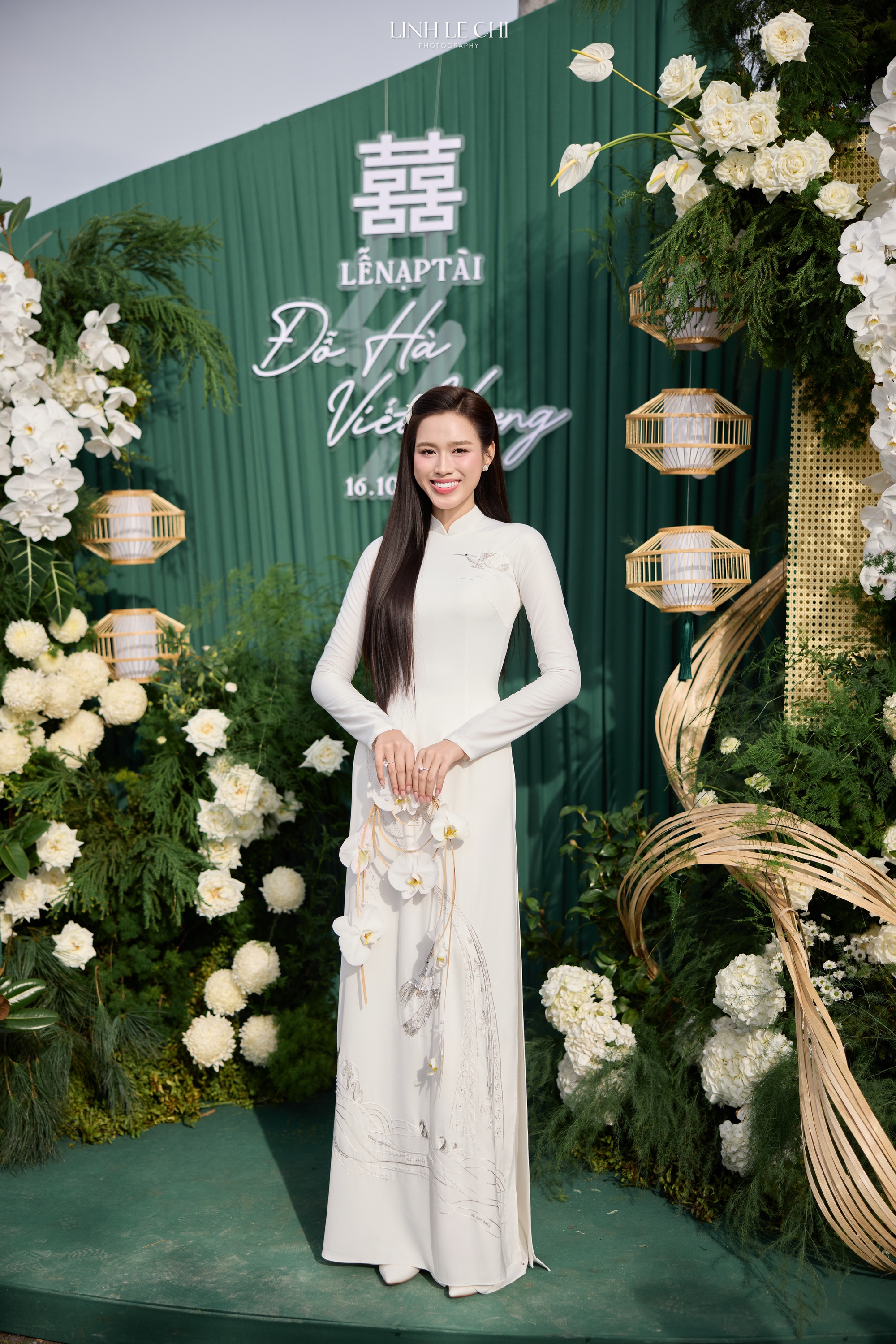 HH Đỗ Hà ăn hỏi: Cô dâu đặt 21 bộ áo dài, riêng áo dài cưới từ tên gọi đã mang ý nghĩa đặc biệt- Ảnh 7. HH Đỗ Hà ăn hỏi: Cô dâu đặt 21 bộ áo dài, riêng áo dài cưới từ tên gọi đã mang ý nghĩa đặc biệt- Ảnh 7.