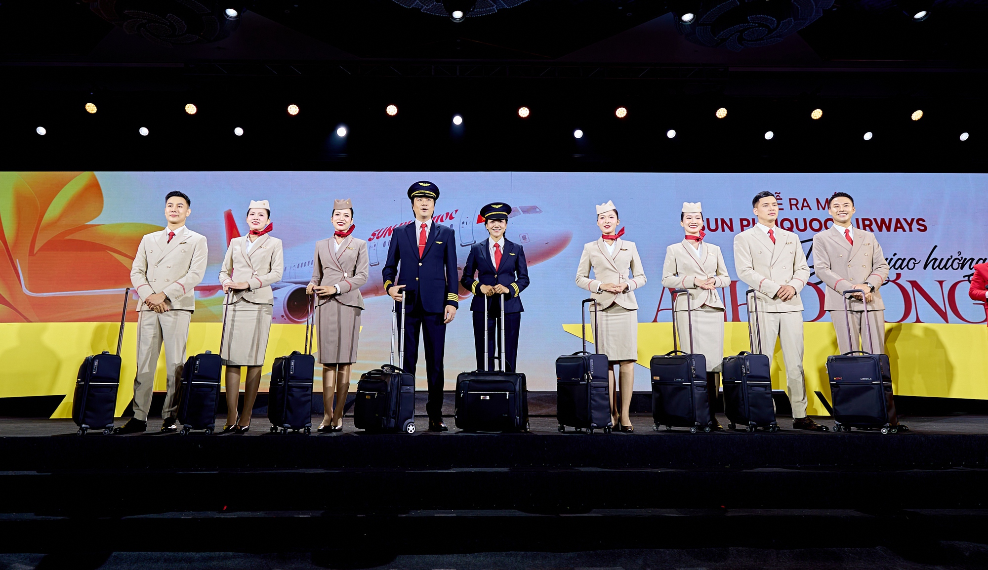 Lộ diện đồng phục của dàn tiếp viên, cơ trưởng, cơ phó Sun Phuquoc Airways - Ảnh 2.