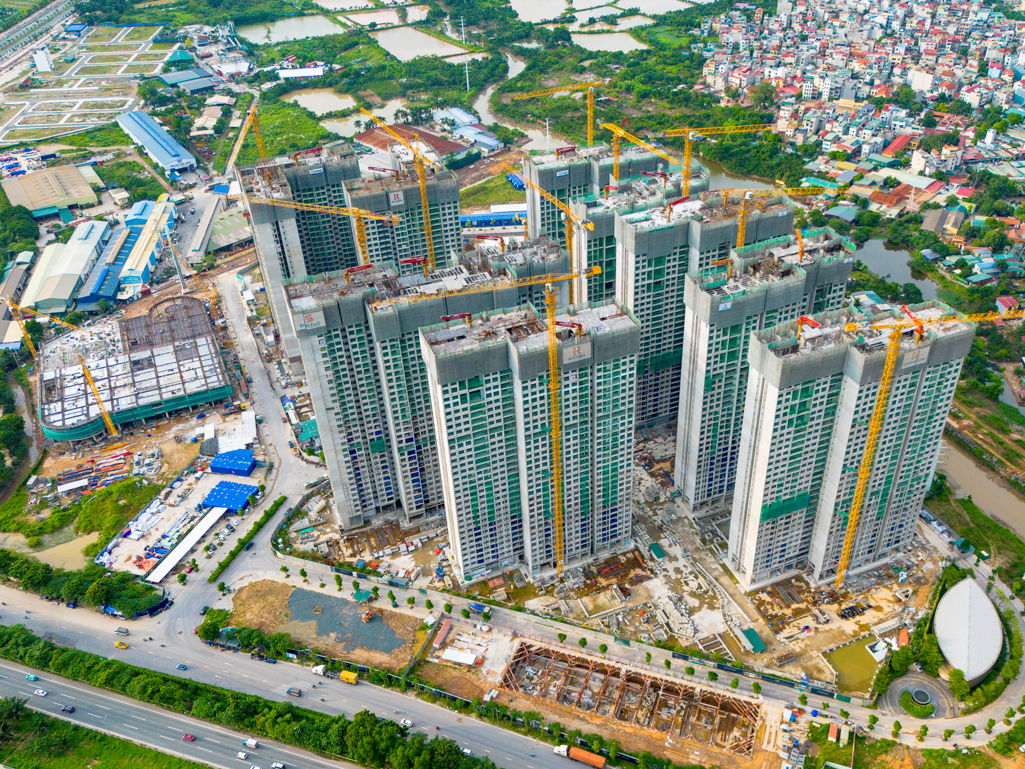 Dự án từng có 5.000 người xếp hàng tranh mua ở Hà Nội: Giá tăng gấp rưỡi sau hơn một năm, đang chuẩn bị cất nóc - Ảnh 8.