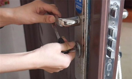 5 dấu hiệu trong nhà cho thấy: Âm khí nặng nề, vận xui đeo bám không buông- Ảnh 1. 5 dấu hiệu trong nhà cho thấy: Âm khí nặng nề, vận xui đeo bám không buông- Ảnh 1.