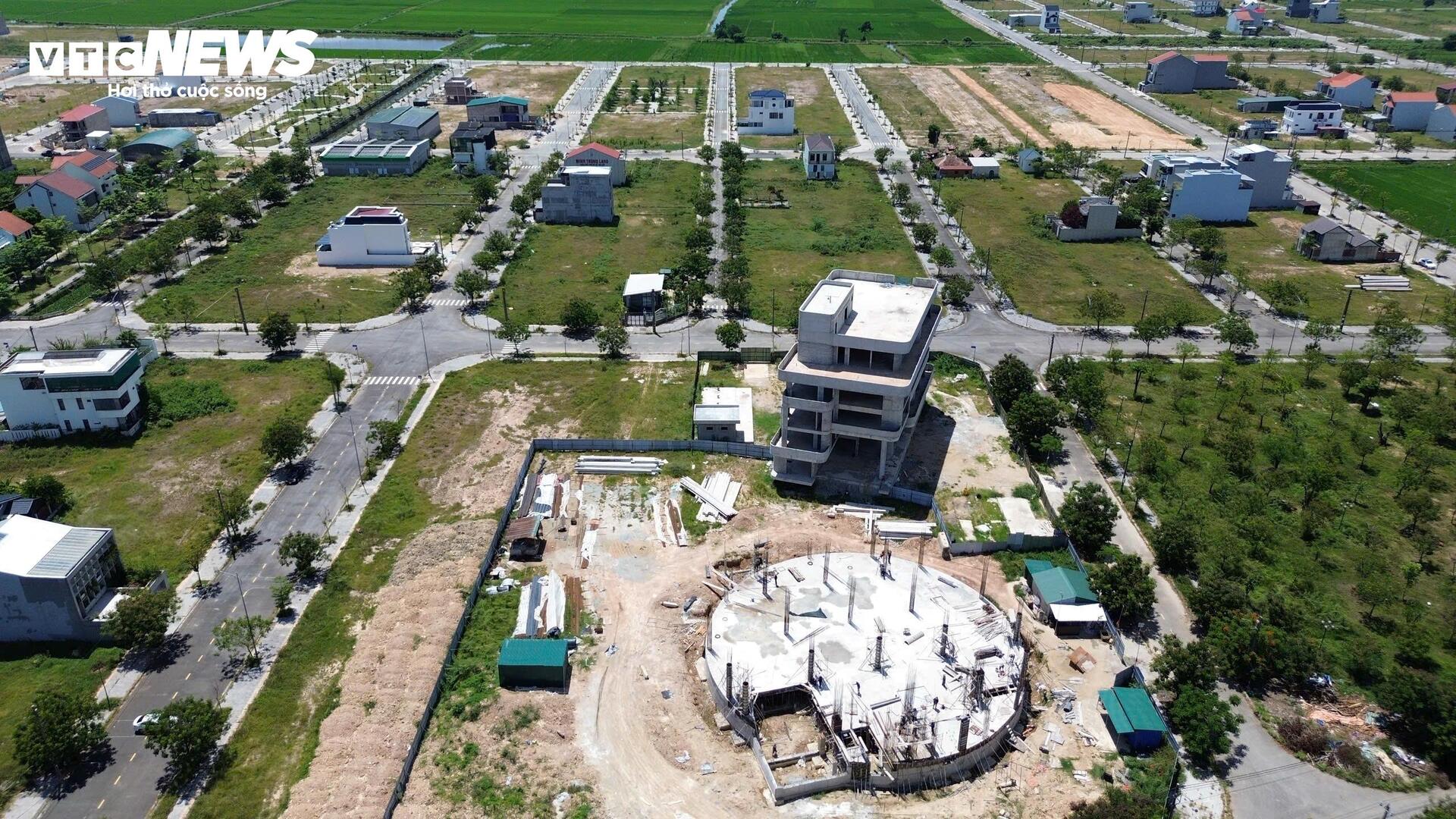 Cận cảnh toà nhà công nghệ ở Huế 'đứng bánh' vì nhà thầu thi công 'chạy làng' 3 Cận cảnh toà nhà công nghệ ở Huế 'đứng bánh' vì nhà thầu thi công 'chạy làng'
