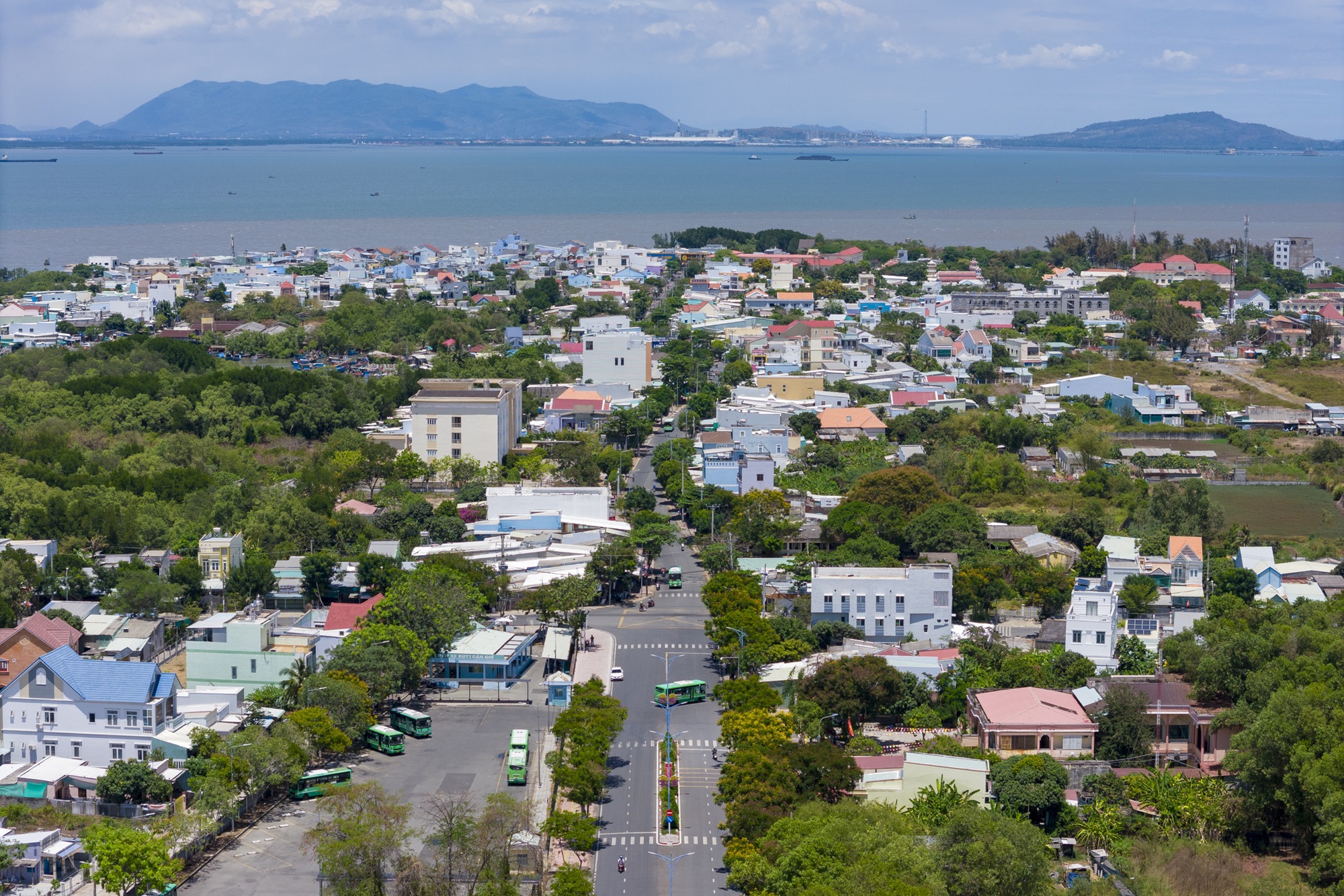 Vingroup muốn xây cầu vượt biển hiện đại nhất Việt Nam, top đầu khu vực: Đưa TP.HCM thành "con rồng" ĐNÁ? - Ảnh 13.