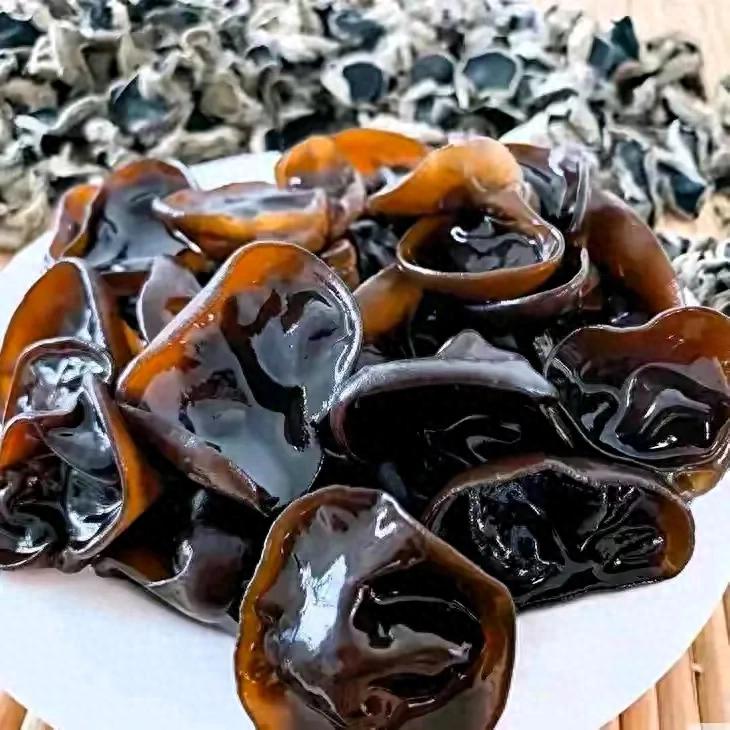 Đừng động đến 4 loại "thực phẩm chết người" này! Dù đã nấu chín kỹ, chúng vẫn có thể "giết" bạn - Ảnh 1.