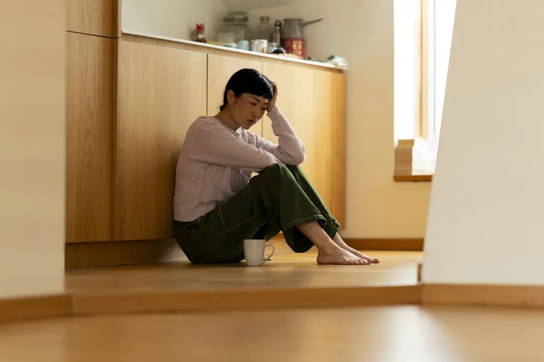 Họp gia đình được hỏi tiền tiết kiệm, tài khoản 3 tỷ nhưng tôi trả lời 300 triệu đồng: Lúc sau nghe 1 cuộc gọi cả đời không thể quên- Ảnh 2. Họp gia đình được hỏi tiền tiết kiệm, tài khoản 3 tỷ nhưng tôi trả lời 300 triệu đồng: Lúc sau nghe 1 cuộc gọi cả đời không thể quên- Ảnh 2.