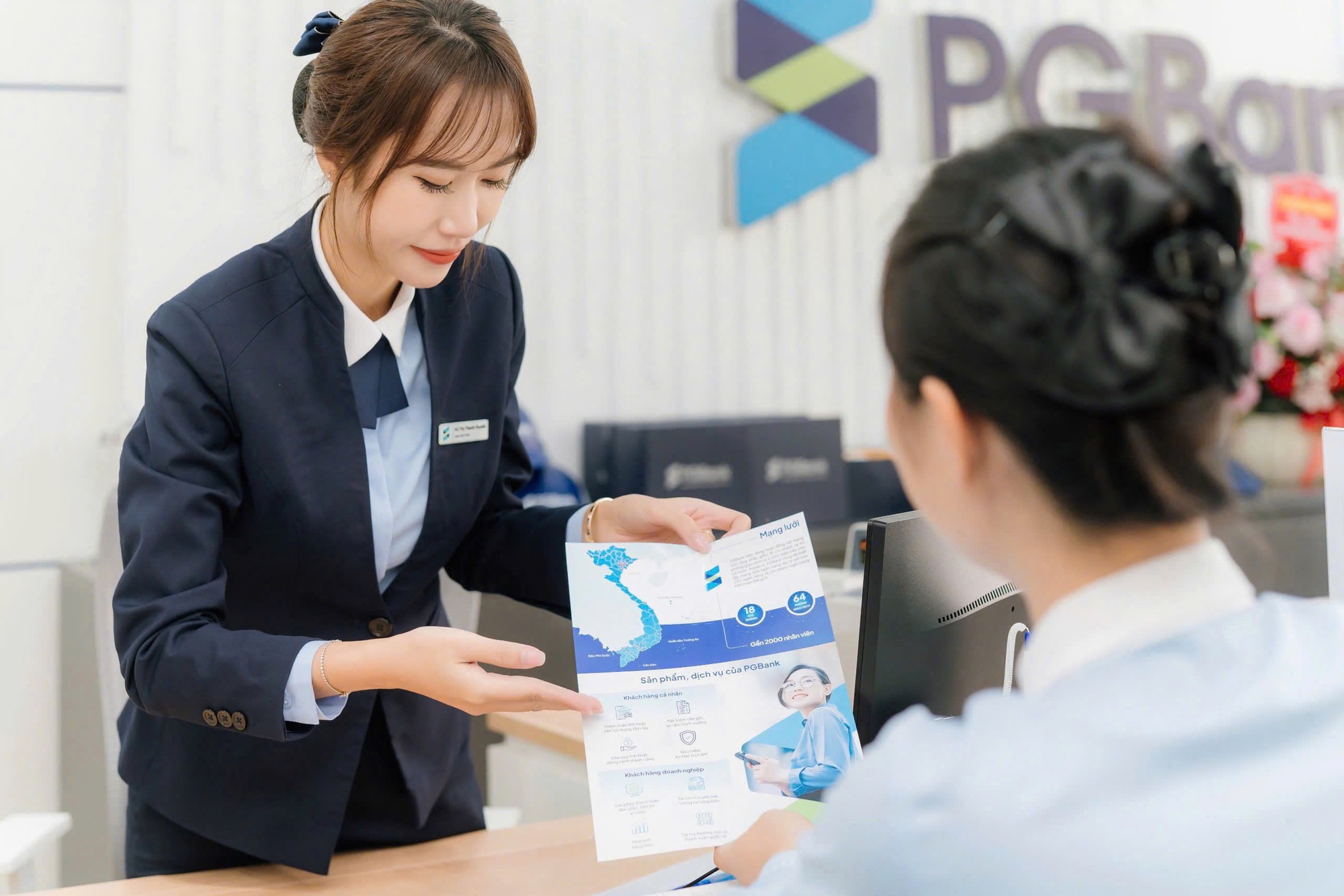 PGBank duy trì tăng trưởng, lợi nhuận 9 tháng đầu năm 2025 đạt gần 500 tỷ đồng - Ảnh 1. PGBank duy trì tăng trưởng, lợi nhuận 9 tháng đầu năm 2025 đạt gần 500 tỷ đồng - Ảnh 1.