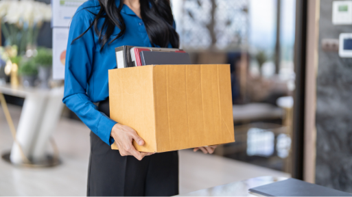 Cùng làm 1 dự án nhưng chỉ được thưởng 3 triệu đồng, đồng nghiệp nhận 300 triệu đồng, cô gái bỏ việc ngay: "Tôi chỉ thông báo chứ không phải thương lượng"- Ảnh 1.