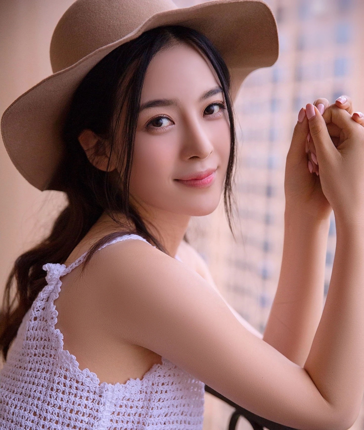 Vụ chồng đại gia của "mỹ nhân phim giờ vàng" bị bắt: Phát hiện sổ đen bao nuôi, mua dâm bằng tiền lừa đảo - Ảnh 5. Vụ chồng đại gia của "mỹ nhân phim giờ vàng" bị bắt: Phát hiện sổ đen bao nuôi, mua dâm bằng tiền lừa đảo - Ảnh 5.