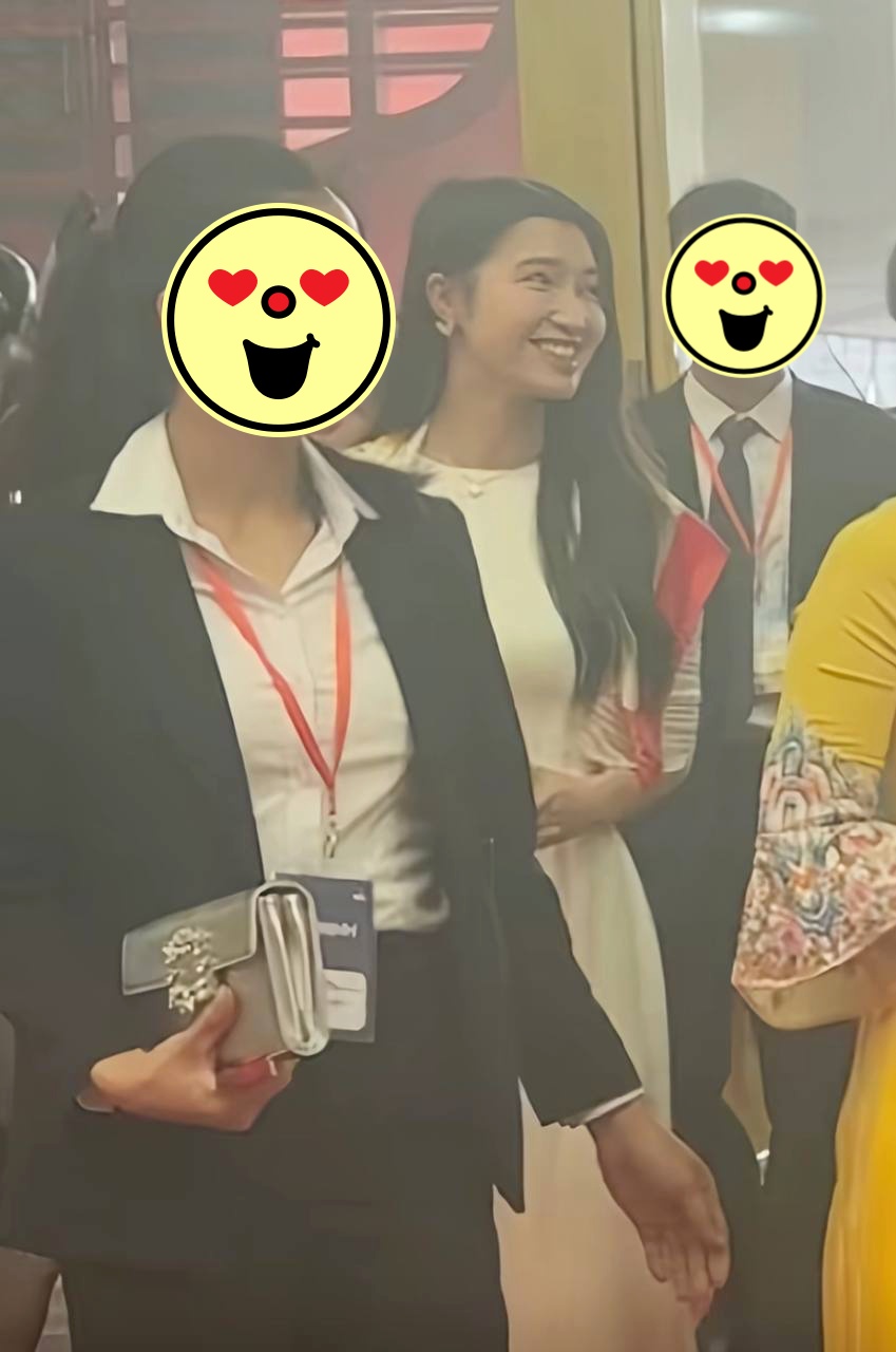 3 nàng hậu lấy thiếu gia hot nhất nhà Sen Vàng: Bí ẩn nhất là người "biến mất" ngay sau đám hỏi! - Ảnh 13. 3 nàng hậu lấy thiếu gia hot nhất nhà Sen Vàng: Bí ẩn nhất là người "biến mất" ngay sau đám hỏi! - Ảnh 13.