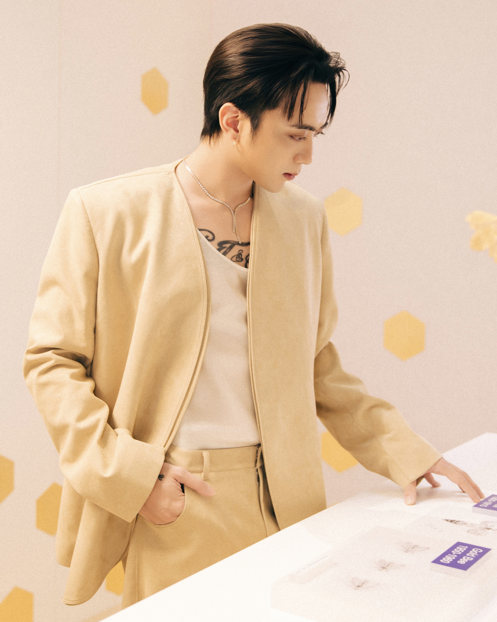 Soobin sánh vai cùng Song Hye Kyo và dàn sao K-pop tại “Tổ ong Chaumet” ở Seoul - Ảnh 2.