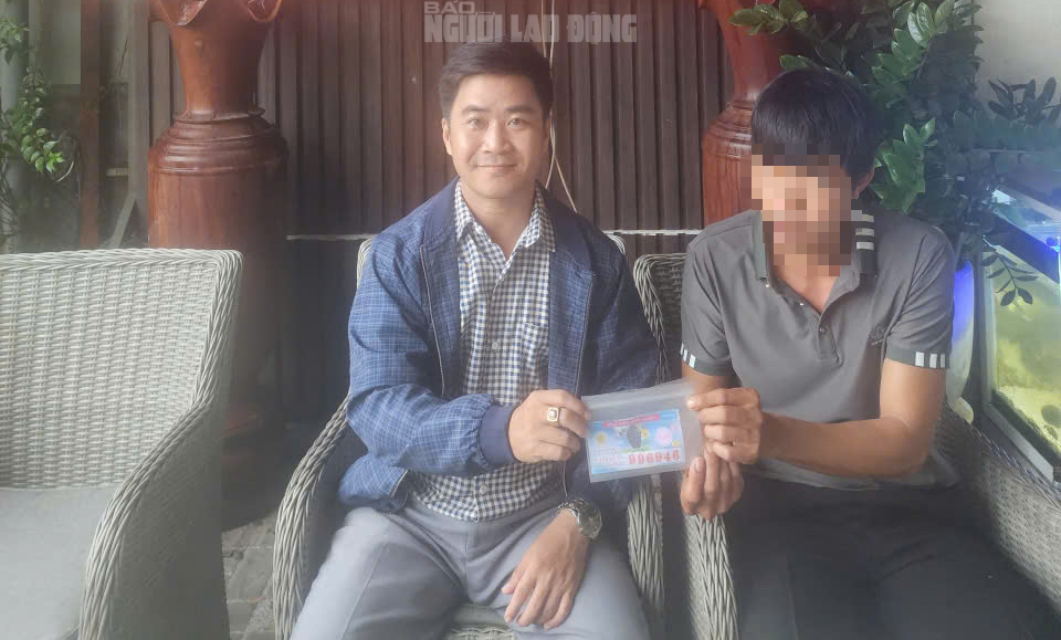 Vé số trúng thưởng 2 tỉ bị từ chối: Chủ nhân cầu cứu luật sư khởi kiện - Ảnh 2. Vé số trúng thưởng 2 tỉ bị từ chối: Chủ nhân cầu cứu luật sư khởi kiện - Ảnh 2.