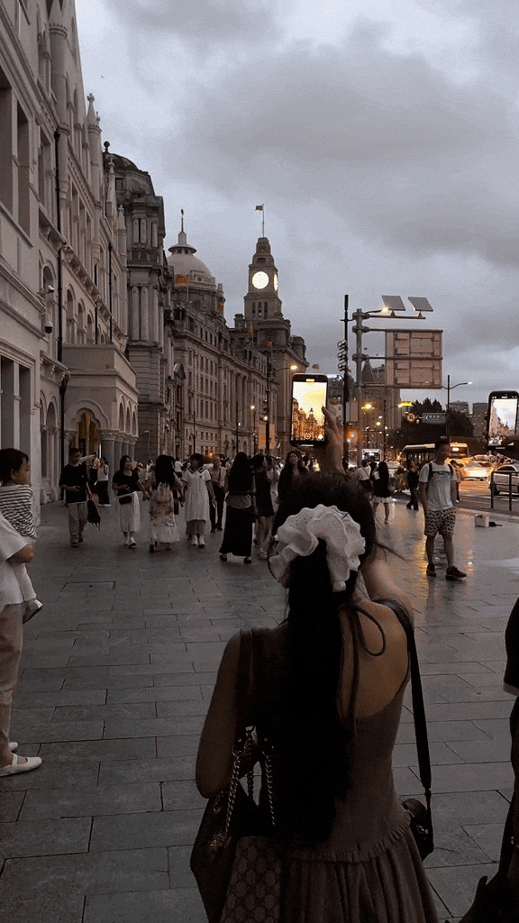 Khách Việt trầm trồ với 1 cảnh tượng ở Thượng Hải, đợi cả ngày chỉ để được thấy: "Đúng như lời đồn!" - Ảnh 2. Khách Việt trầm trồ với 1 cảnh tượng ở Thượng Hải, đợi cả ngày chỉ để được thấy: "Đúng như lời đồn!" - Ảnh 2.