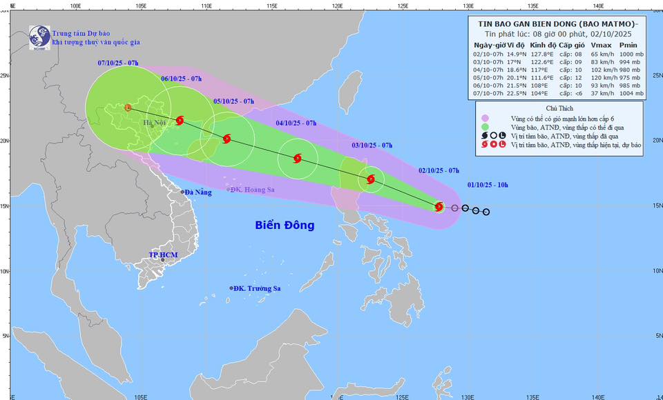 Bão Matmo khả năng đổ bộ trực tiếp vào nước ta, miền Bắc mưa to đến rất to nhiều ngày liên tiếp- Ảnh 1. Bão Matmo khả năng đổ bộ trực tiếp vào nước ta, miền Bắc mưa to đến rất to nhiều ngày liên tiếp- Ảnh 1.