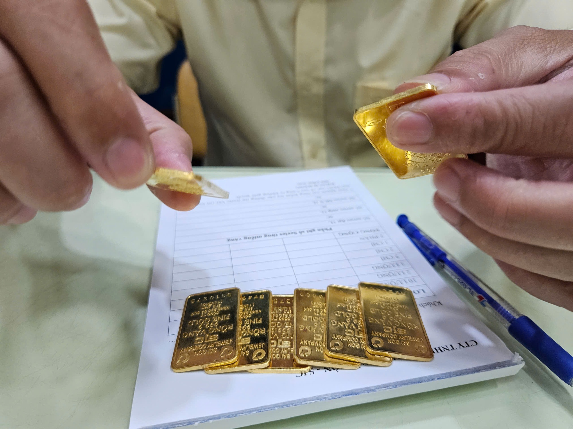 Giá vàng tăng mạnh Cuối ngày 2 - 10: Diễn biến đáng chú ý Trên thị trường - Ảnh 2. Giá vàng tăng mạnh Cuối ngày 2 - 10: Diễn biến đáng chú ý Trên thị trường - Ảnh 2.