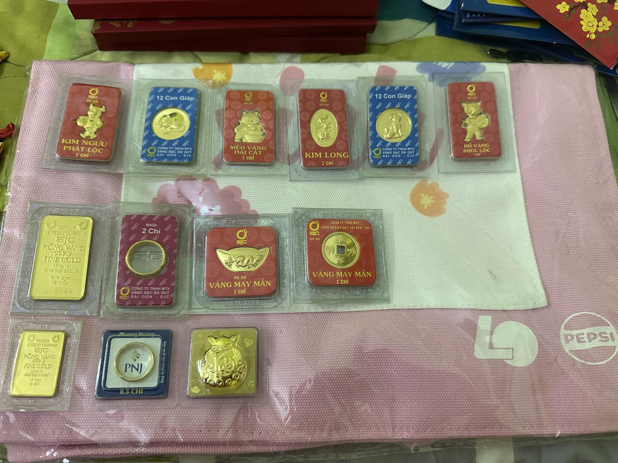 Mua vàng để dành 15 năm nữa cho con: Mẹ lo xa nhưng đỉnh!- Ảnh 4. Mua vàng để dành 15 năm nữa cho con: Mẹ lo xa nhưng đỉnh!- Ảnh 4.