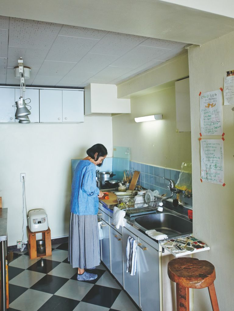 Mẹ U40 chia sẻ: Lương 12 triệu/tháng, tôi thử chia theo mô hình này – và bất ngờ khi cuối tháng vẫn dư 1 triệu- Ảnh 2. Mẹ U40 chia sẻ: Lương 12 triệu/tháng, tôi thử chia theo mô hình này – và bất ngờ khi cuối tháng vẫn dư 1 triệu- Ảnh 2.