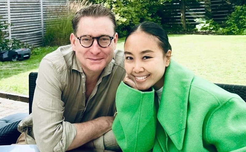 Nữ ca sĩ Việt huỷ hôn phút chót: Thất tình bay sang Na Uy nằm khóc, cưới với chồng Tây cao 1m9- Ảnh 5. Nữ ca sĩ Việt huỷ hôn phút chót: Thất tình bay sang Na Uy nằm khóc, cưới với chồng Tây cao 1m9- Ảnh 5.