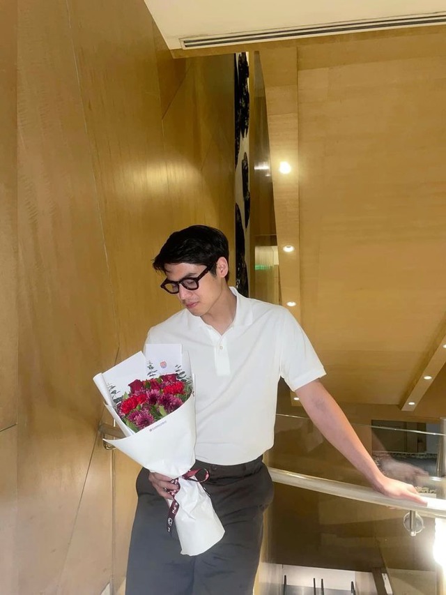 Ê chề của những người phải giả vờ mạnh mẽ- Ảnh 2. Ê chề của những người phải giả vờ mạnh mẽ- Ảnh 2.