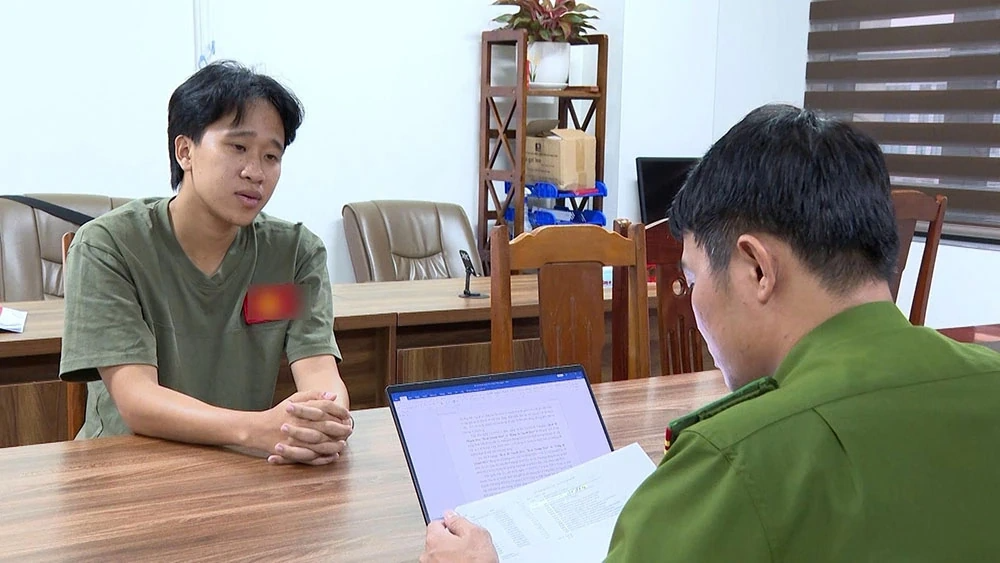 TikToker Đào Quang Hà vừa bị bắt là ai? Nổi tiếng trên mạng ra sao?- Ảnh 1. TikToker Đào Quang Hà vừa bị bắt là ai? Nổi tiếng trên mạng ra sao?- Ảnh 1.