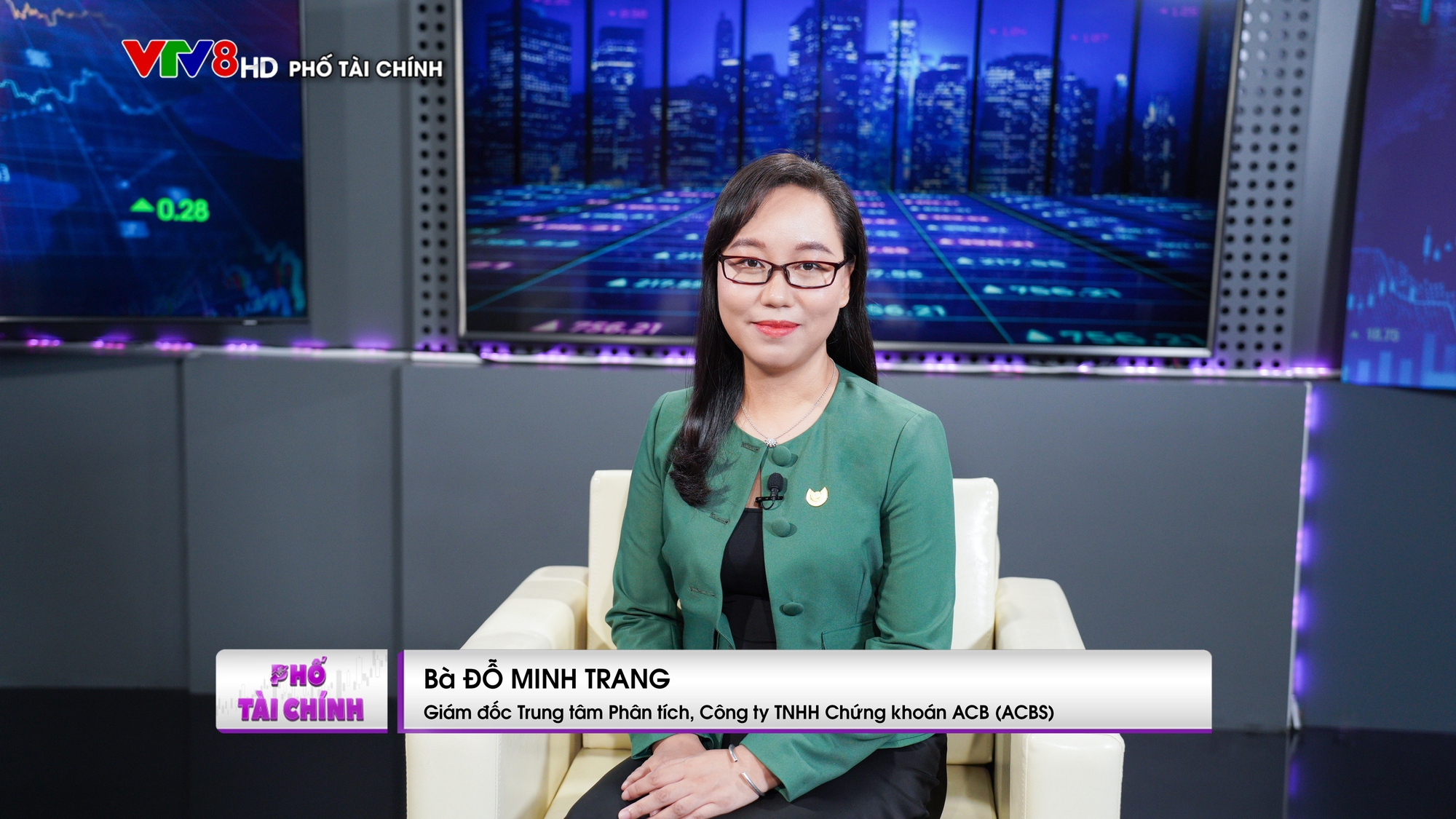 Giám đốc Trung tâm phân tích ACBS: - Ảnh 4.