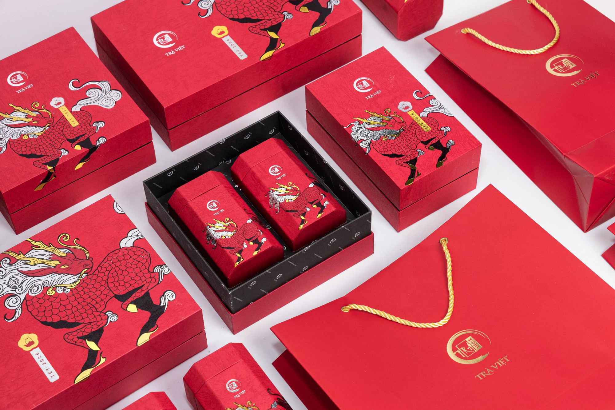 Trà Việt tạo khác biệt với Quà Tết cá nhân hóa Tết 2026 - Ảnh 1. Trà Việt tạo khác biệt với Quà Tết cá nhân hóa Tết 2026 - Ảnh 1.