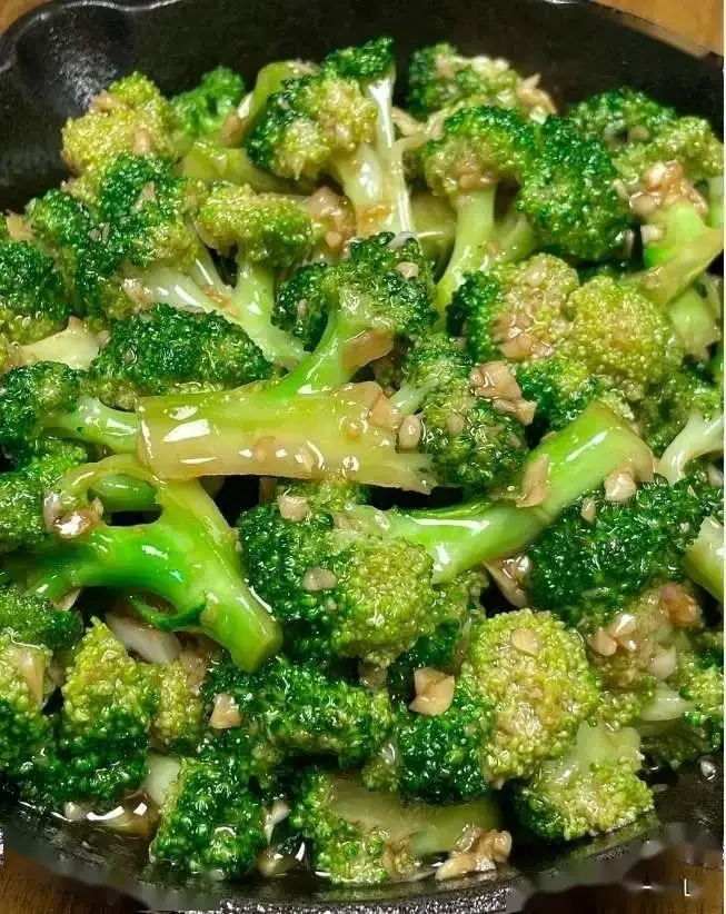 "Chất chống oxy hóa tự nhiên" nằm trong 5 món này: Phụ nữ sau tuổi 35 ăn mỗi tuần để da hồng hào, không còn vẻ già nua- Ảnh 3.