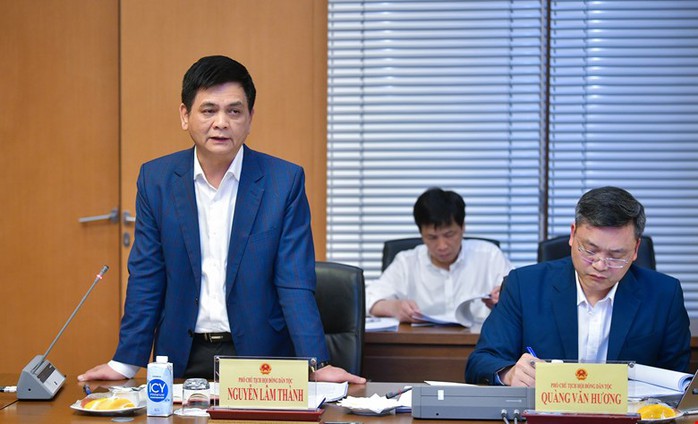 Đại biểu Nguyễn Lâm Thành: Giá vàng tăng, người dân mua nhẫn cưới cũng khó khăn- Ảnh 1. Đại biểu Nguyễn Lâm Thành: Giá vàng tăng, người dân mua nhẫn cưới cũng khó khăn- Ảnh 1.