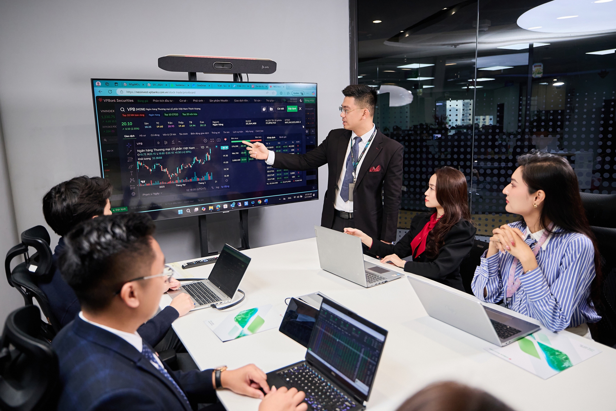 VPBankS tiếp tục phá kỷ lục huy động quốc tế với khoản vay hợp vốn 200 triệu USD - Ảnh 1.