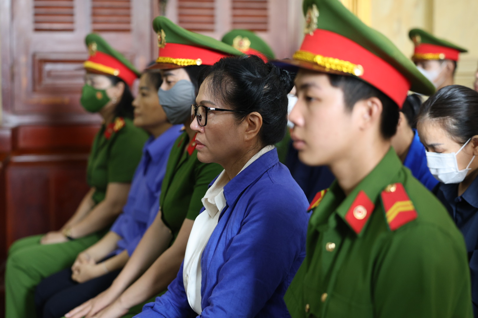 Cựu Tổng giám đốc SJC phải thi hành án theo giá vàng SJC - Ảnh 1.