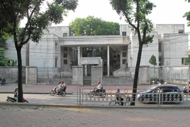 Ảnh/ CLIP: Diện mạo mới không nhận ra của ngôi “nhà ma” số 300 Kim Mã (Hà Nội)- Ảnh 10. Ảnh/ CLIP: Diện mạo mới không nhận ra của ngôi “nhà ma” số 300 Kim Mã (Hà Nội)- Ảnh 10.