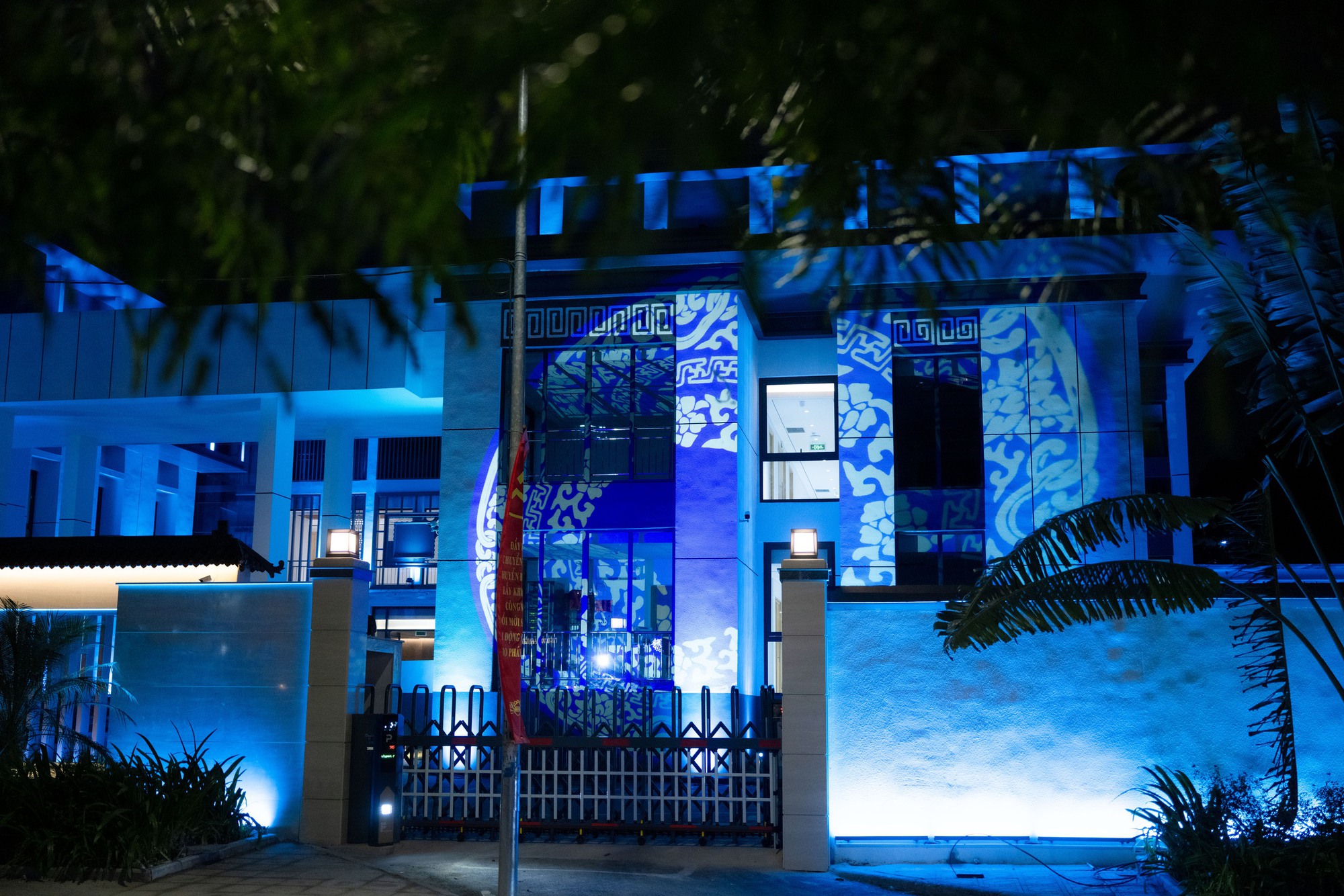 Ảnh/ CLIP: Diện mạo mới không nhận ra của ngôi “nhà ma” số 300 Kim Mã (Hà Nội)- Ảnh 16. Ảnh/ CLIP: Diện mạo mới không nhận ra của ngôi “nhà ma” số 300 Kim Mã (Hà Nội)- Ảnh 16.