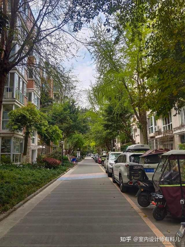 48 tuổi, tôi rời căn hộ cao tầng để sống ở khu chung cư cũ 48 tuổi, tôi rời căn hộ cao tầng để sống ở khu chung cư cũ