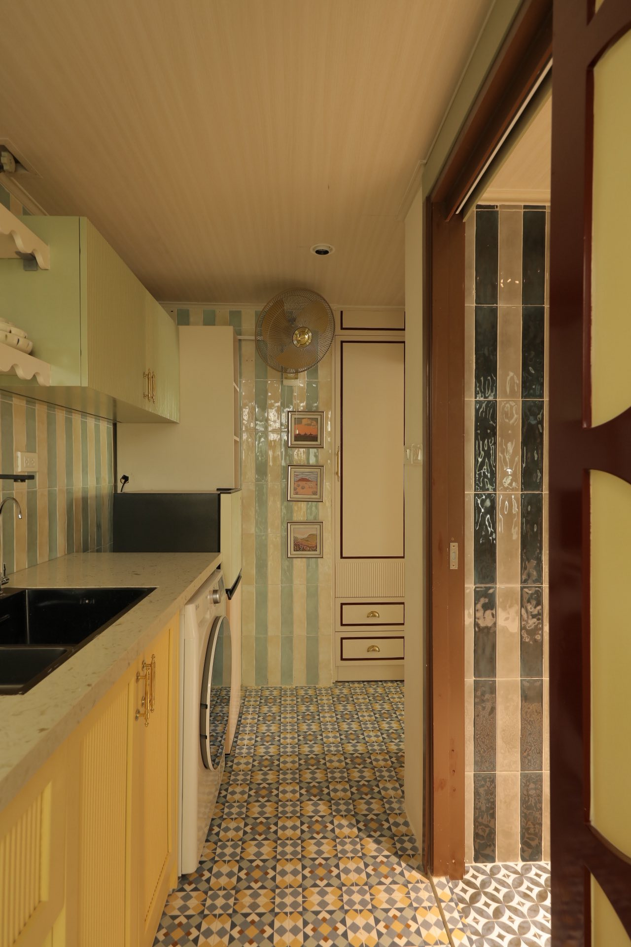 20m² giữa lòng Hà Nội vẫn có thể thành tổ ấm trong mơ: Câu chuyện cải tạo nửa tỷ đồng của vợ chồng trung niên khiến nhiều người thay đổi cách nhìn- Ảnh 11.